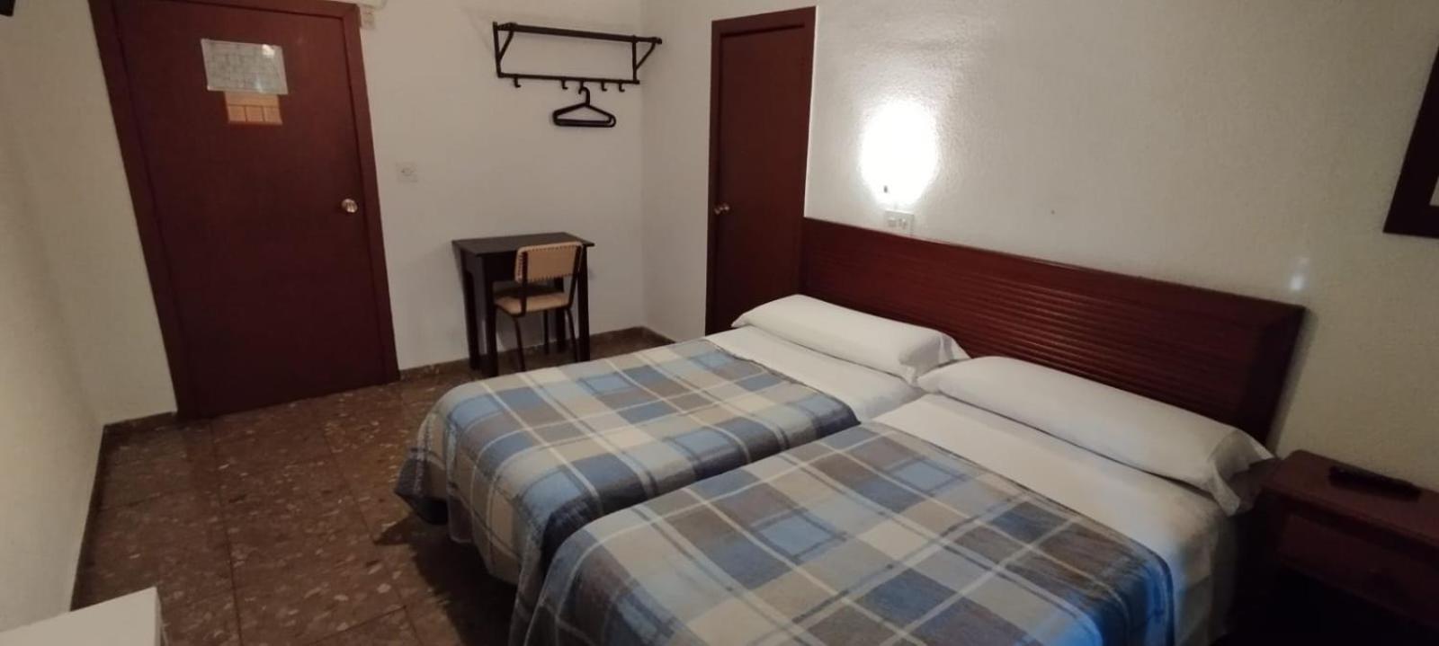 Hostal Ronda Cordoba Exterior photo