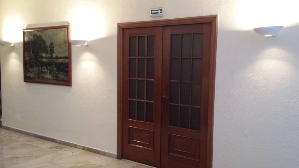 Hostal Ronda Cordoba Exterior photo
